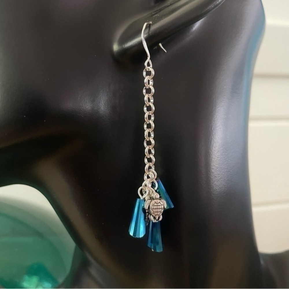 π2/$29 π’ Dark Blue Swarovski Crystal Mini Turtle Statement Earrings Ocean - Picture 5 of 5